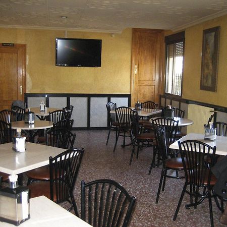 Hostal El Sevillano Rus Exterior foto